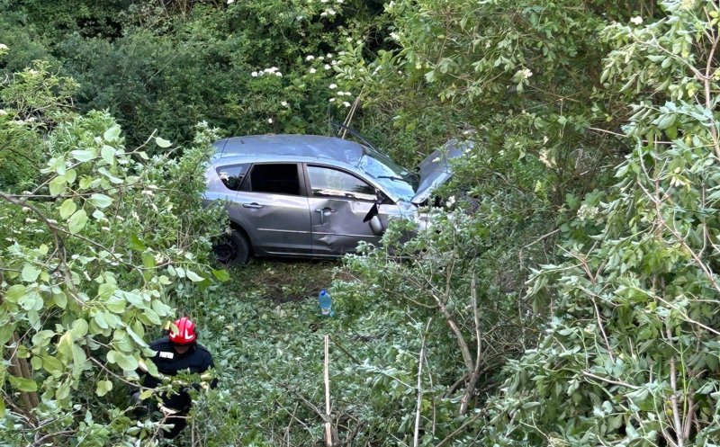 Accident rutier GRAV în județul Cluj: Patru victime, transportate de urgență la spital