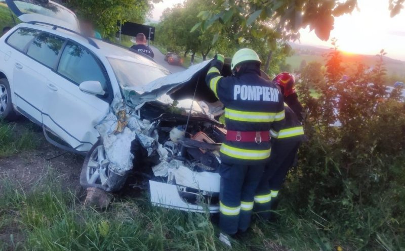 Accident rutier într-o localitate clujeană. Un bărbat a fost transportat la spital