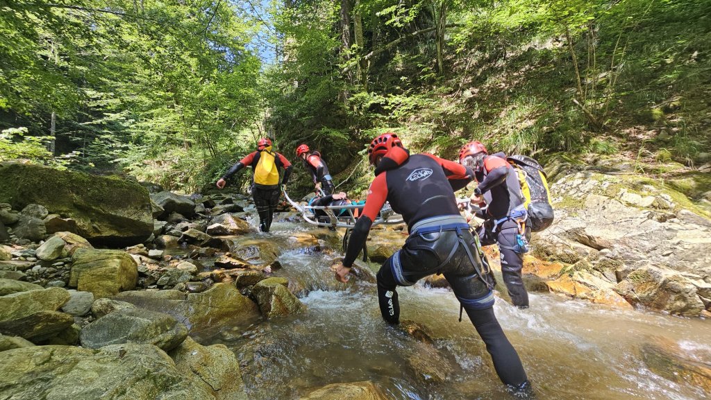 Peste 20 de persoane au fost salvate sâmbătă din zonele montane de salvamontiști. Câte solicitări au fost de la Cluj