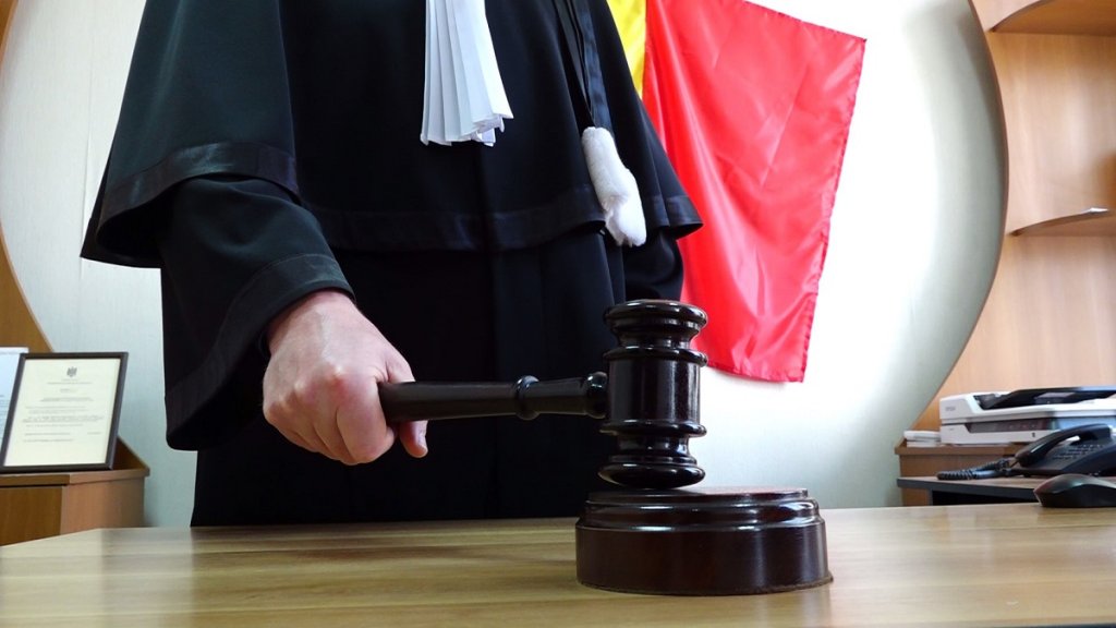 Guvernul face reforma pensiilor speciale: Crește vârsta de pensionare a magistraților la 65 de ani. Legi de salarizare noi și plafonarea câștigurilor din pensiile necontributive