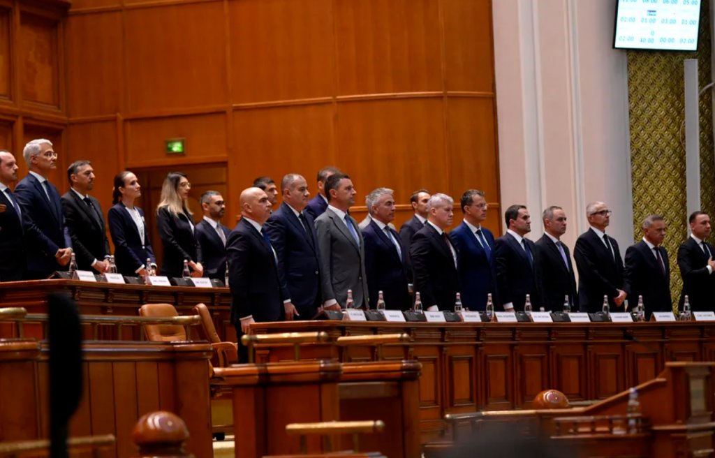 Oficial! Guvernul Bolojan a primit votul de învestitură din partea Parlamentului
