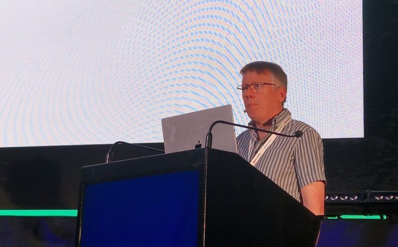 Minte sau nu inteligența artificială? Vezi ce spune un specialist la Cluj: „Este utilă și impresionantă, dar nu e infailibilă”