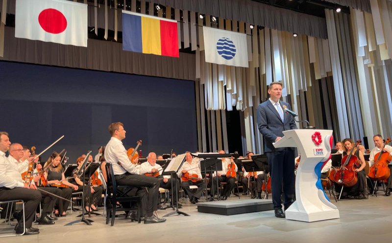 Tricolorul românesc, înălțat la Expo 2025 Osaka. Abrudean: “Deși la mii de kilometri distanță, am fost cu inima acasă”
