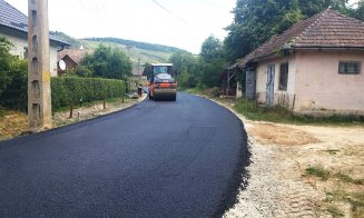 Asfalt „ca în palmă” pe un drum județean din Cluj