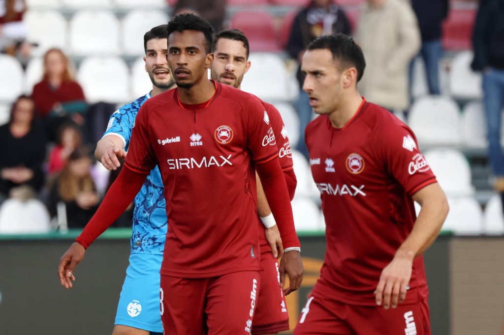 Sosec întăririle în defensivă. Un fundaș crescut de AS Roma semnează cu "U" Cluj