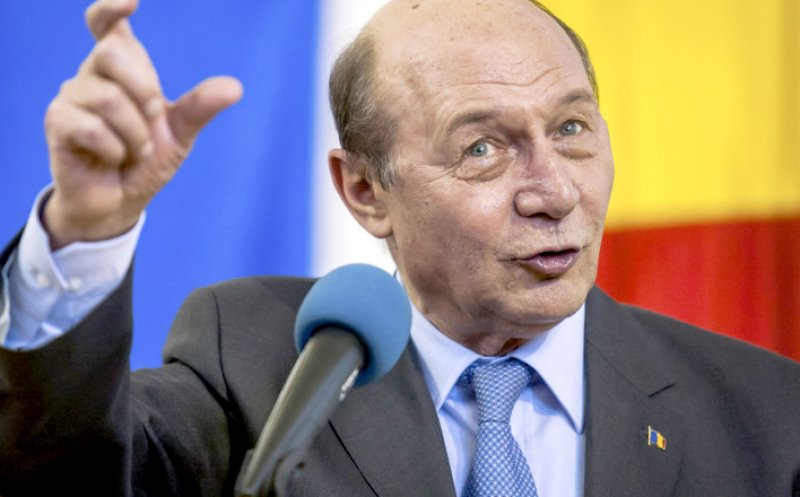 Băsescu își primește înapoi privilegiile de fost președinte, pierdute pentru colaborarea cu Securitatea