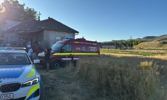 Tragedie într-o localitate din Cluj: Un copil de 2 ani și 7 luni a murit după ce a fost lovit de mașină