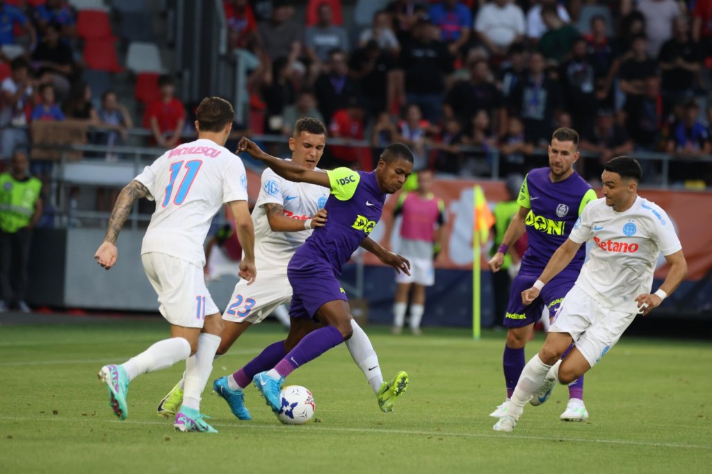 Supercupa României rămâne în capitală. CFR Cluj a pierdut în prelungiri jocul cu FCSB
