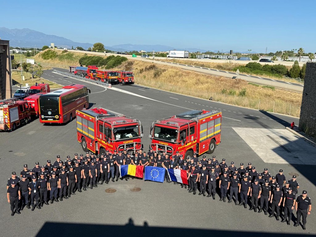 Pompierii clujeni continuă misiunea în Franța: un nou contingent românesc preia intervențiile pentru stingerea incendiilor de pădure
