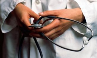 Ministrul Sănătății anunță un proiect pilot pentru a reduce numărul de medici care pleacă din țară