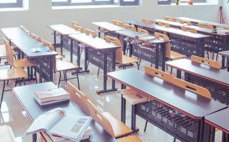 Sindicatele din Educaţie îi cer lui Nicușor Dan să nu promulge legea austerității: "Nu fiți părtaș la distrugerea învățământului românesc!"/ Proteste anunțate până la toamnă