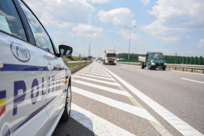 Viteză amețitoare pe șoselele din Cluj: zeci de permise reținute în doar câteva zile