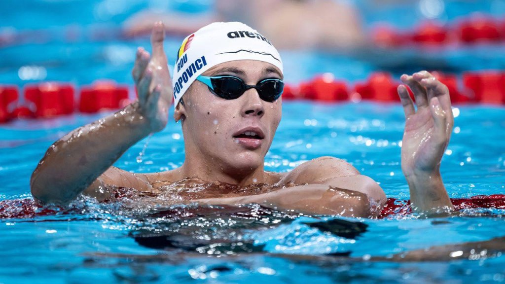 David Popovici, din nou campion mondial. A câștigat proba de 200 de metri liber la Singapore