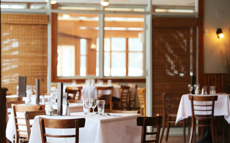 ITM Cluj, în control la hoteluri și restaurante: A aplicat amenzi de peste 40.000 de lei. Ce nereguli a găsit