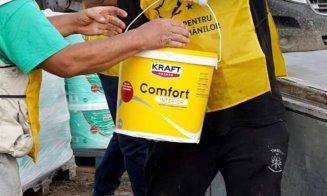 Simion și oamenii lui, la lopată, în ajutorul sinistraților de la Broșteni / ”Nu e campanie, nu e imagine. Noi venim cu fapte, nu cu vorbe”