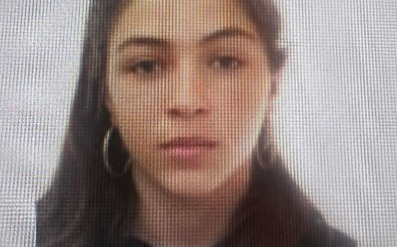 Adolescenta dată dispărută NU a fost găsită încă. Persoana despre care se credea că este ea, la sute de kilometri distanță, în Neamț, s-a dovedit a fi alta
