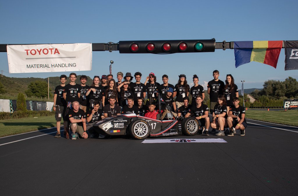 Studenții UTCN au prins podiumul cu noul monopost electric la Formula Student Balkans 2025