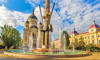 Catedrala Mitropolitană din Cluj-Napoca: Monument istoric, sub hramul "Adormirea Maicii Domnului" / Regele Carol al II-lea și prințul moșten