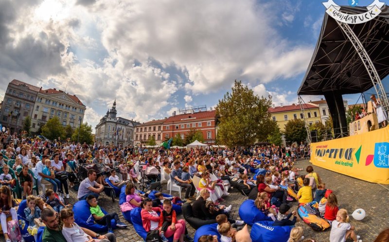 Teatru Puck invită prichindeii la Festivalul Stradal WonderPuck 2025
