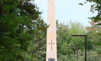 Turda comemorează personalitatea Marelui Voievod Mihai Viteazul. Ceremonial militar–religios la monumentul din Parcul Obelisc