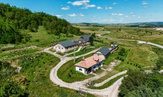 Colț de Rai din Cluj, promovat în The New York Times: Cât costă grajdurile transformate în case