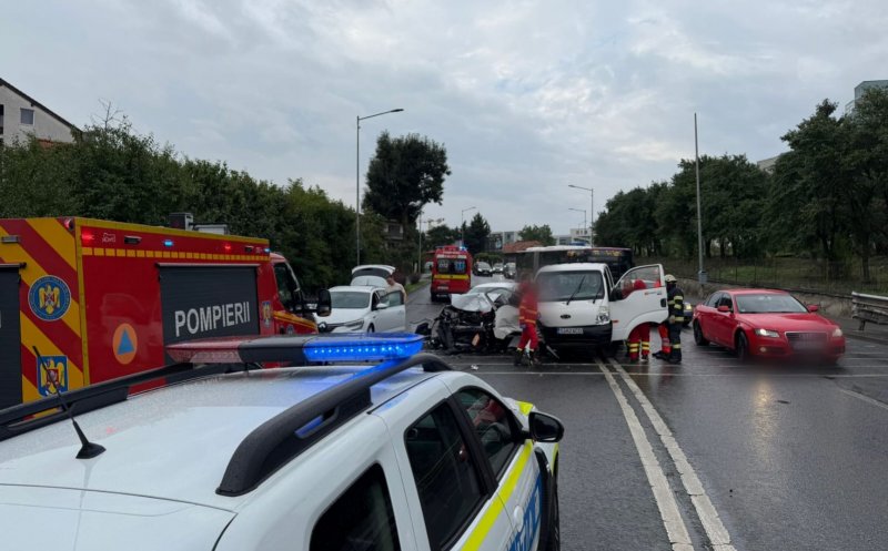 Accident rutier GRAV pe Calea Turzii din Cluj: Trei tineri au fost transportați la spital