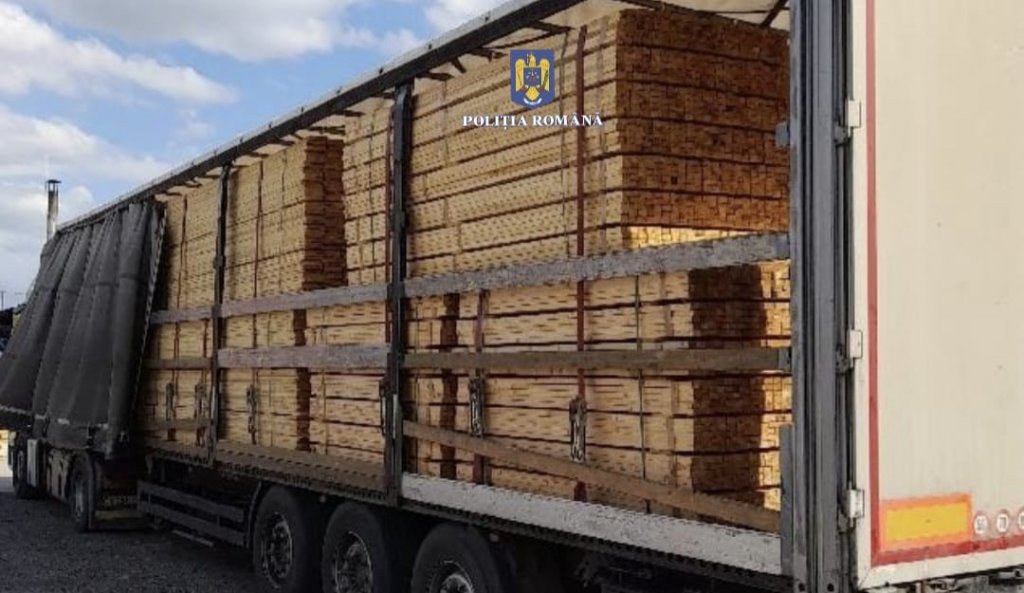 Transport ilegal de lemn depistat în Cluj: s-au aplicat amenzi usturătoare