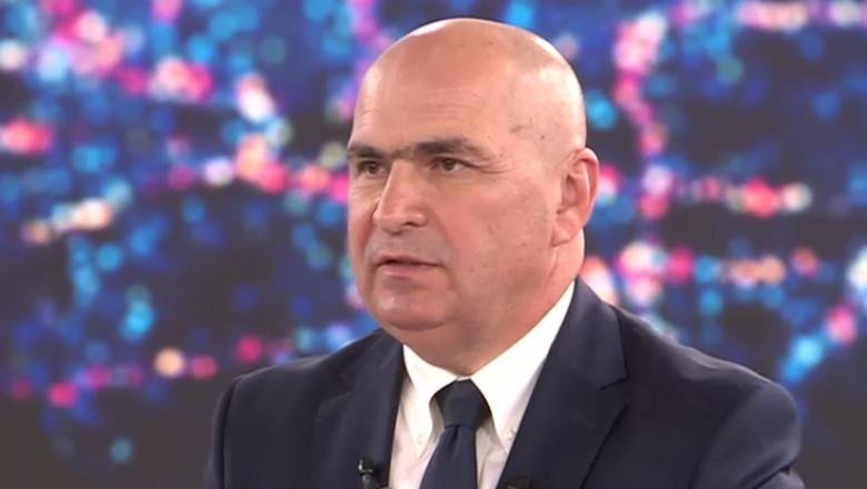 Administrația locală, cu mai puțini angajați. Bolojan: „Există o grilă și va fi scăzută. Banii românilor să nu mai fie risipiți pe cheltuieli de personal”