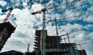 Numărul autorizațiilor de construire pentru clădiri, în creștere. Care e situația în regiunea din care face parte și Clujul