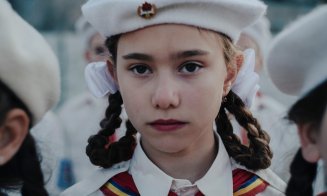 Filmul românesc „Dinţi de lapte”, cronici elogioase la Festivalul de Film de la Veneţia / O fetiță de zece ani devine ultimul martor la dispariția misterioasă a surorii sale