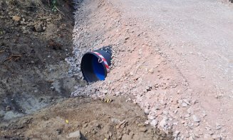 Reparații pe mai multe drumuri dintr-o comună clujeană. Erau distruse de ploi și inundații