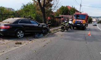 Accident rutier grav pe strada Frunzișului din Cluj. O femeie a fost transportată la spital