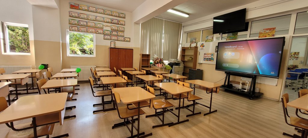 Gata vacanța, a început școala! Structura anului școlar 2025-2026/ Când pică vacanţele
