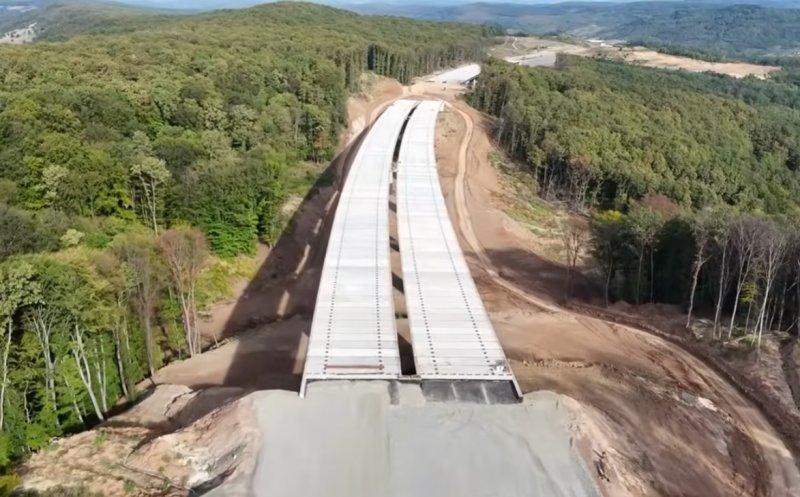 IMAGINI spectaculoase de pe A3, Topa Mică - Zimbor. Oamenii lui UMB, la treabă pe "autostrada viaduct"