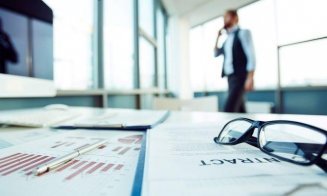Schimbări pentru firmele mici odată cu majorarea plafonului de TVA. Obligații noi și reguli mai stricte
