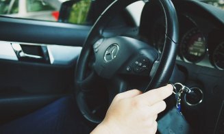 Bărbat din Cluj, prins fără permis la volan: credea că ora matinală și distanța scurtă îl vor scăpa de poliție