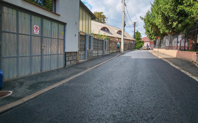 S-au finalizat lucrările de asfaltare pe o stradă din Turda