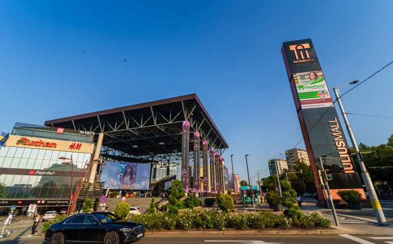 Final de săptămână plin de evenimente, la Iulius Mall: spectacolul „On Hold” se joacă în parc, la Dog Fest defilează prietenii patrupezi, iar Douglas propune sesiuni de skin care