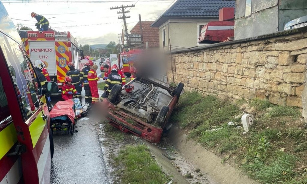 Tragedie în Cluj: un bărbat de 75 de ani a murit după ce s-a răsturnat cu mașina