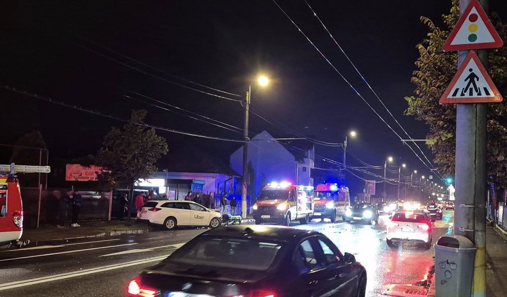 Cum s-a produs accidentul GRAV de pe strada Aurel Vlaicu / Manevra șoferului de pe UBER