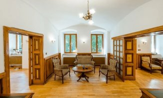 O bijuterie renascentistă din centrul Clujului caută cumpărător. Palatul are 48 de încăperi și 16 băi