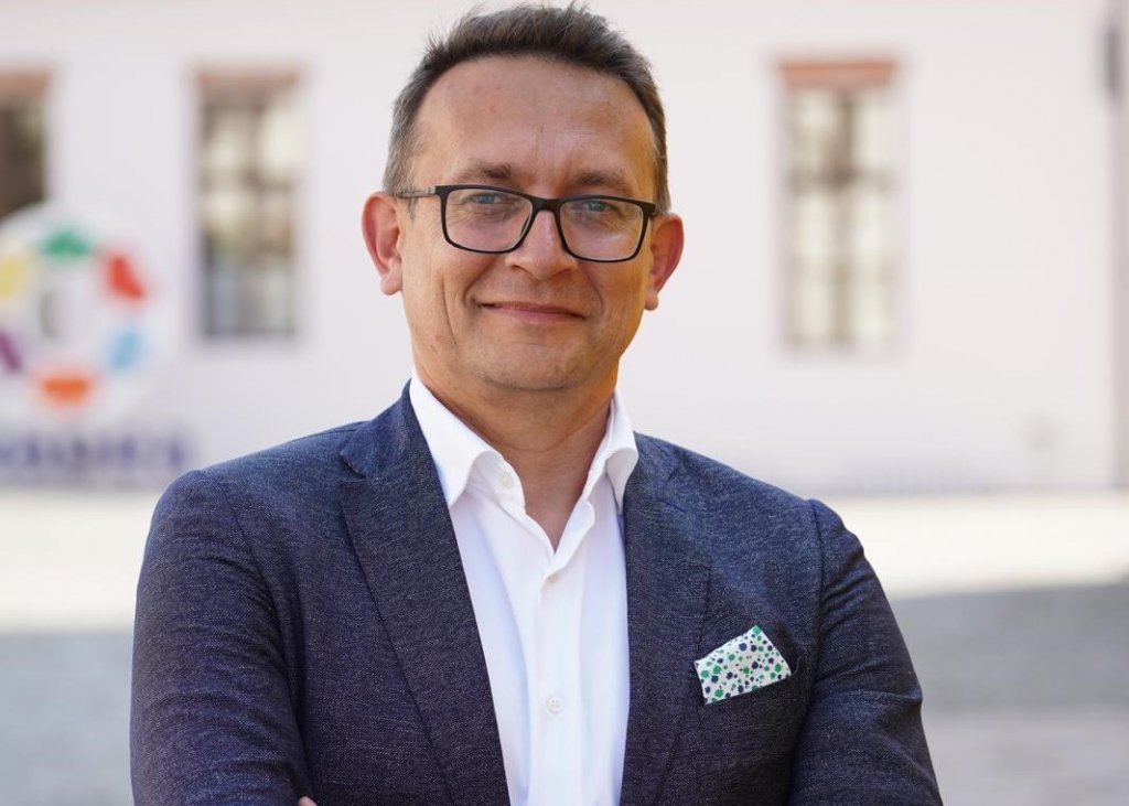 Peste 7 milioane lei pentru inovație clujeană: Un start-up din Cluj dezvoltă o platformă AI pentru optimizarea energiei solare