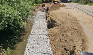 Se pune la punct drumul ce duce spre Mănăstirea Cășiel. Asfaltări și lucrări de întreținere pe drumul județean 182E