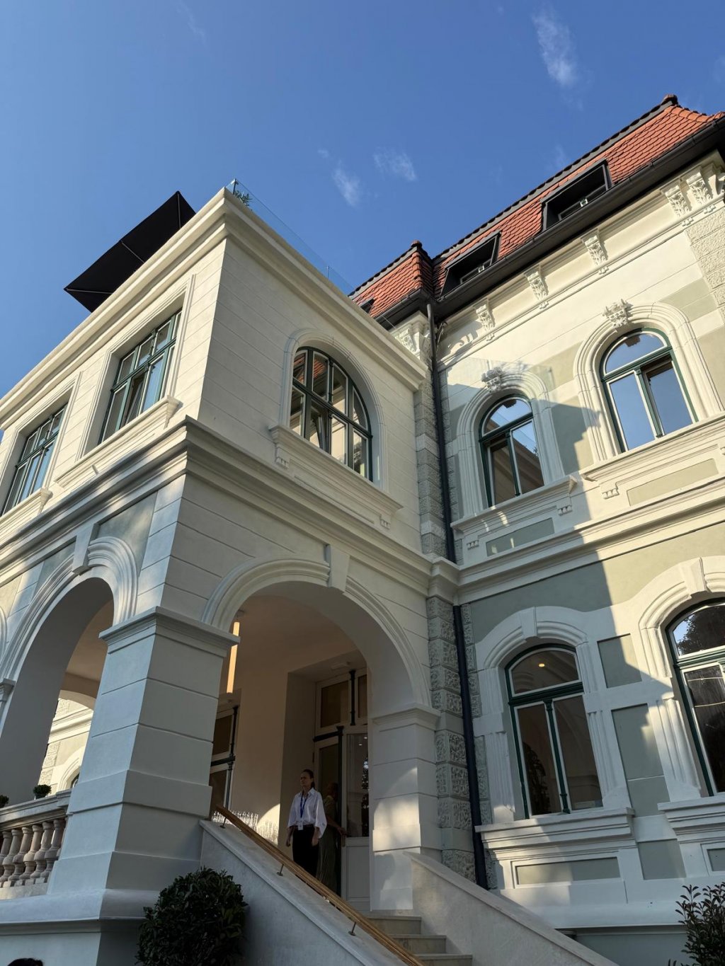 De ce sărbătorim o școală –  Liceul Teoretic ELF  celebrează 30 de ani de la înființare