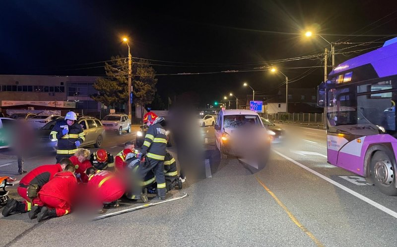 Pieton lovit de o mașină în Cluj-Napoca. Victima a fost intubată și transportată la spital
