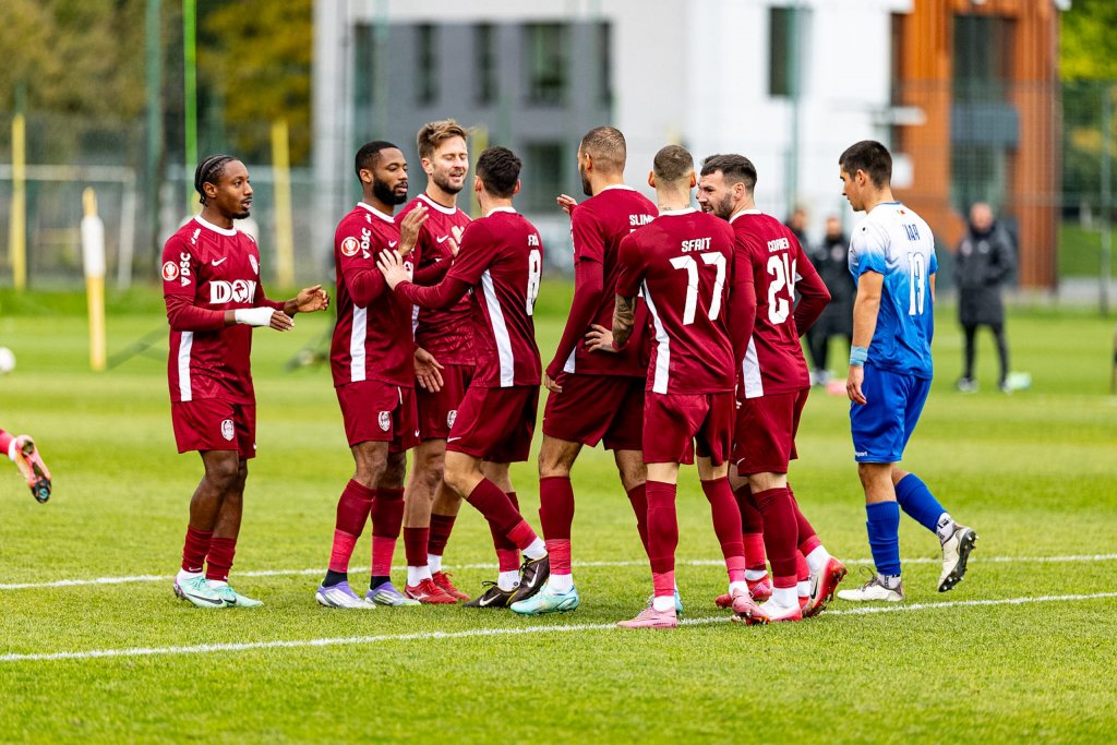 CFR Cluj dispută azi restanța cu Csikszereda. Duel în premieră între cele două echipe