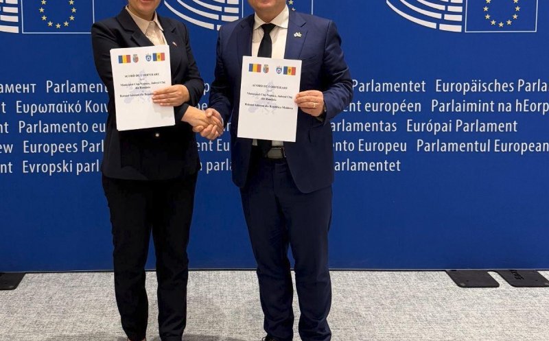 Acord de înfrățire între Cluj-Napoca și Ialoveni din R. Moldova. Emil Boc: Rămânem alături de frații noștri de peste Prut