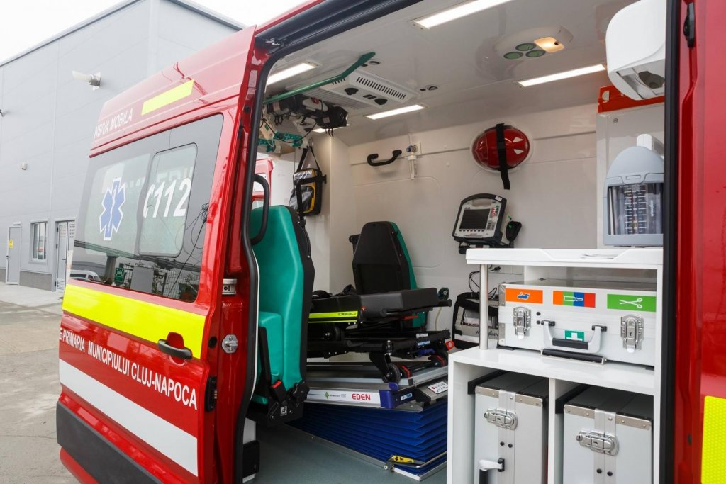 Accident în Cluj-Napoca: un copil de patru ani rănit, după ce mașina în care se afla a fost lovită într-o intersecție