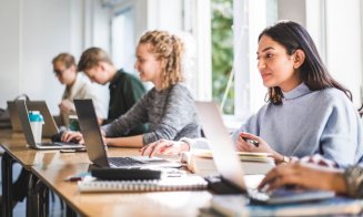 Se reiau programele de licență cu dublă specializare în universități. Lista specializărilor aprobate acest an universitar
