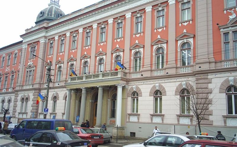 Trimis în judecată la Cluj pentru promovarea violenței și a simbolurilor fasciste și legionare pe TikTok și Facebook